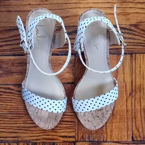 Lulu's white and black dots Wedges, size 7